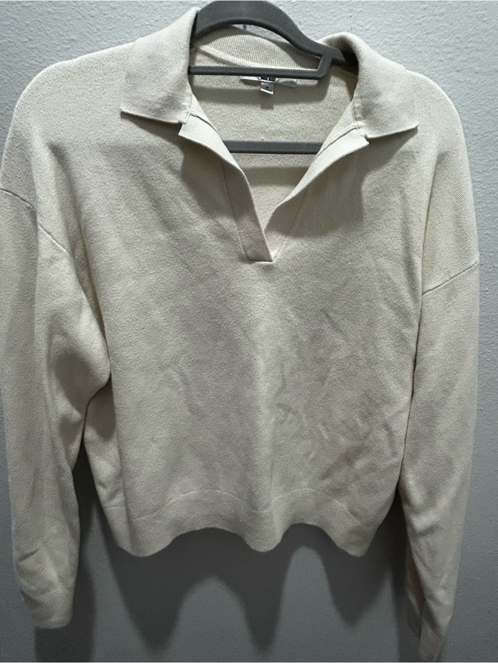 Uniqlo Women's Collared V-Neck Knit Sweater in Cream